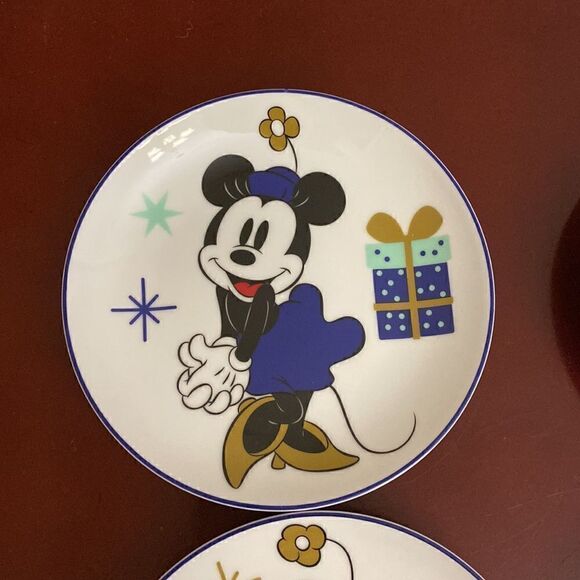Disney Mickey & Minnie Mouse Set Of 4 Assorted Appetizer Plates Brand - Picture 3 of 6